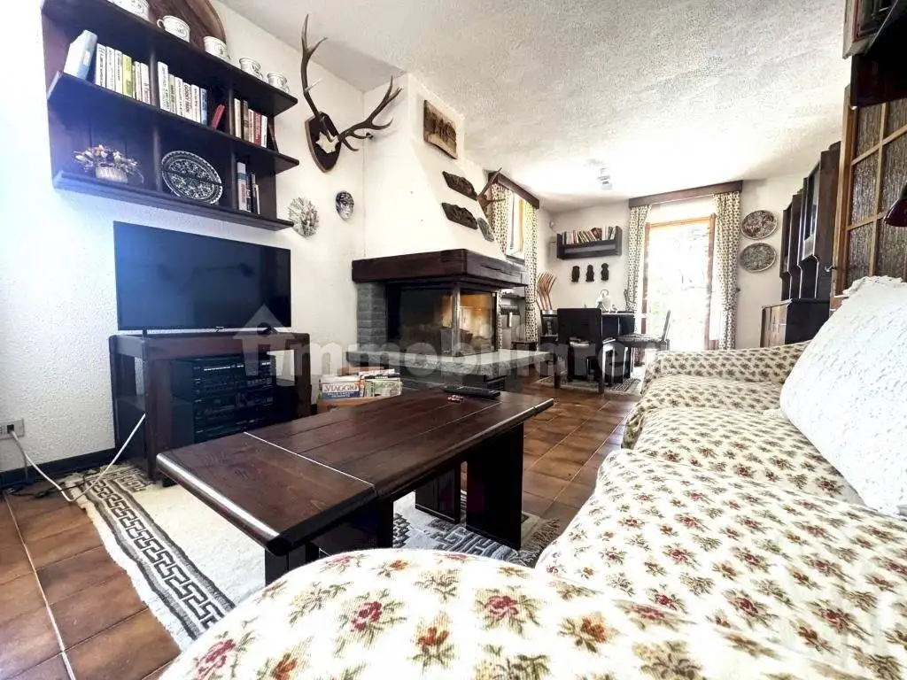 Attico Località Corgnolaz, 79, Corgnolaz, Chamois - foto 2