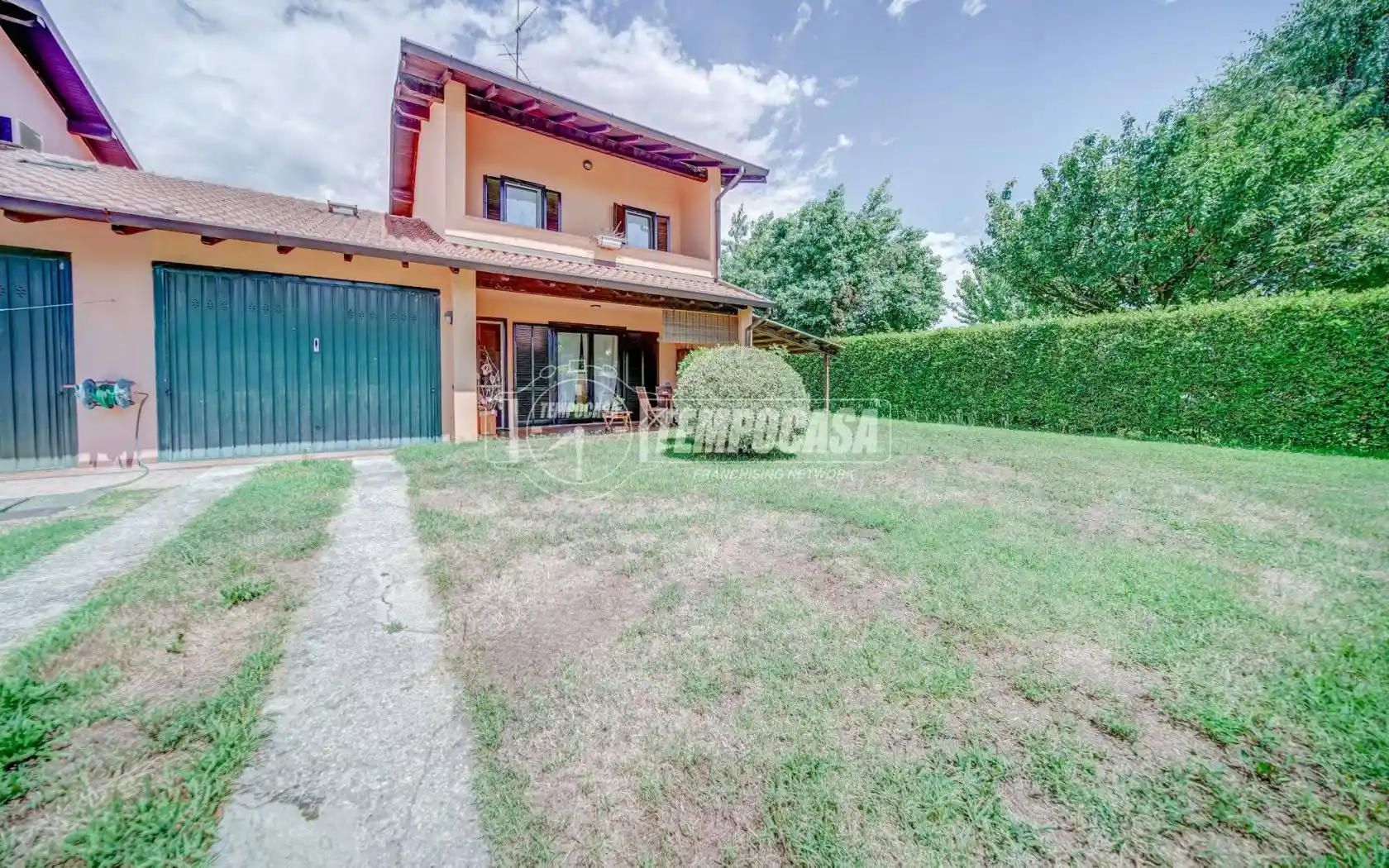 Villa in vendita a Varallo Pombia