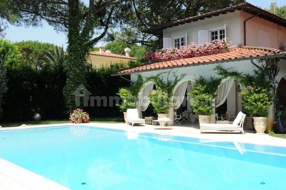 Villa in affitto a Forte dei Marmi