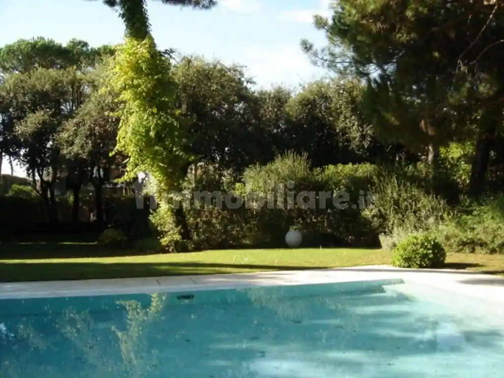 Villa unifamiliare, buono stato, 250 m², Roma Imperiale, Forte dei Marmi - foto 3