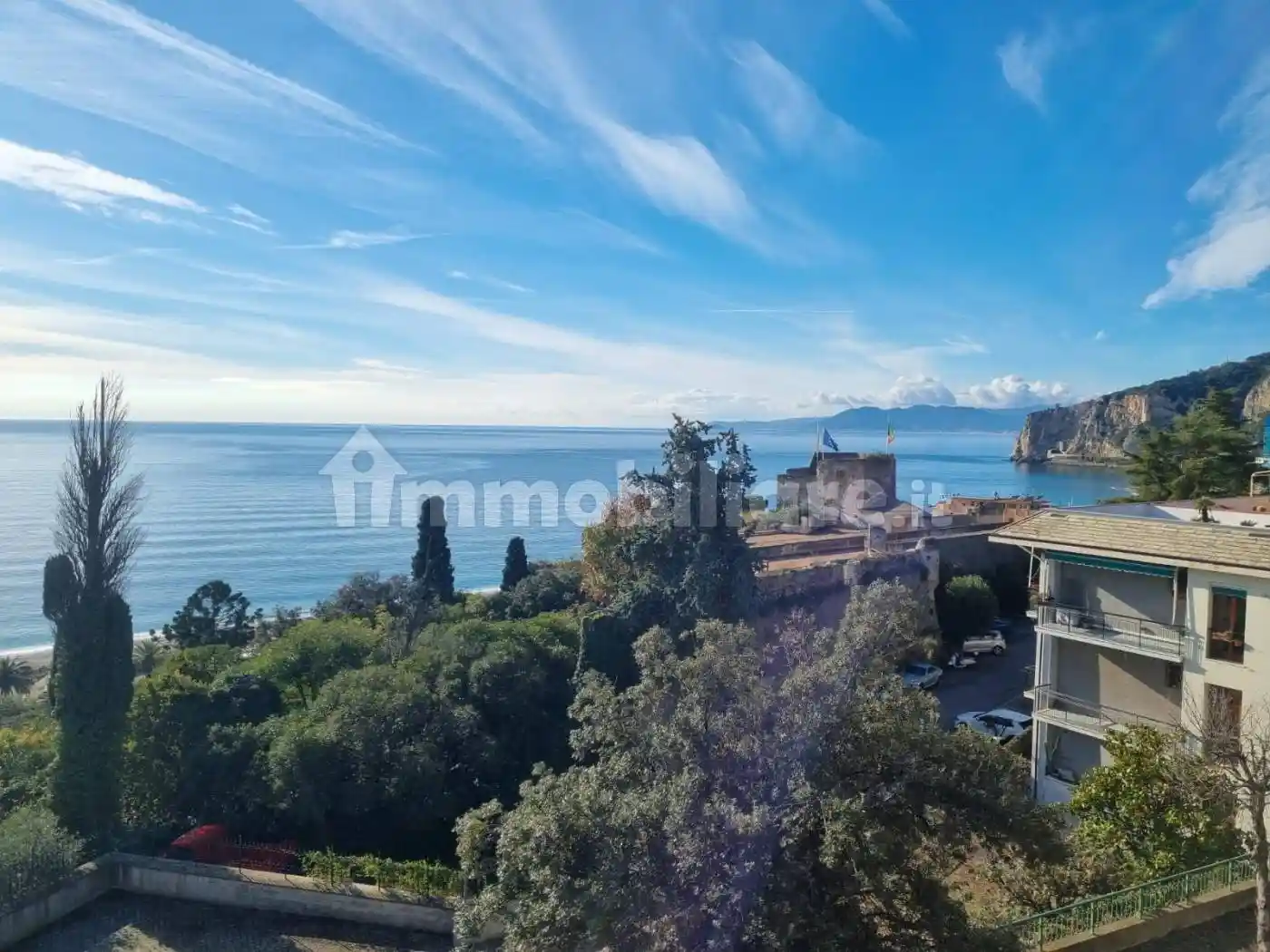 Appartamento in vendita a Finale Ligure