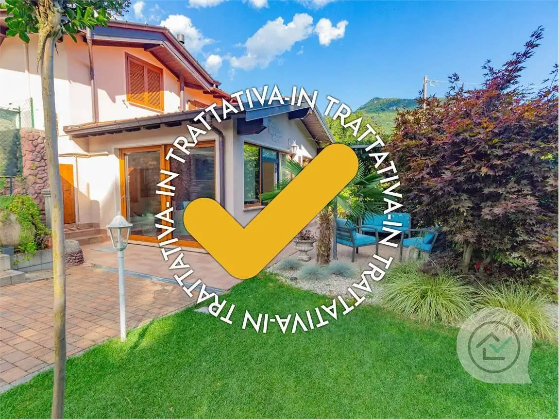 Villa in vendita a Cuasso al Monte