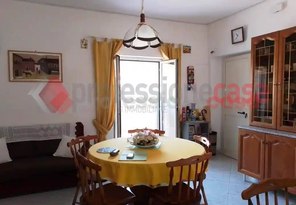 Appartamento piazza San Paolo, 7, Centro, Cervaro - foto 2