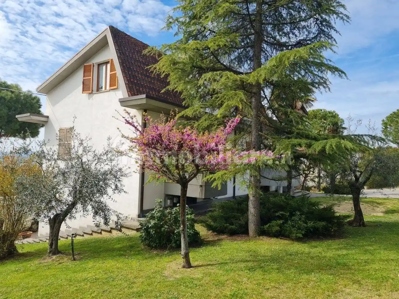 Villa in vendita a Belvedere Ostrense