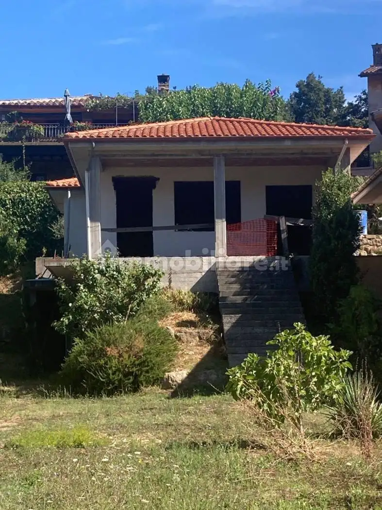 Villa in vendita a Canale Monterano