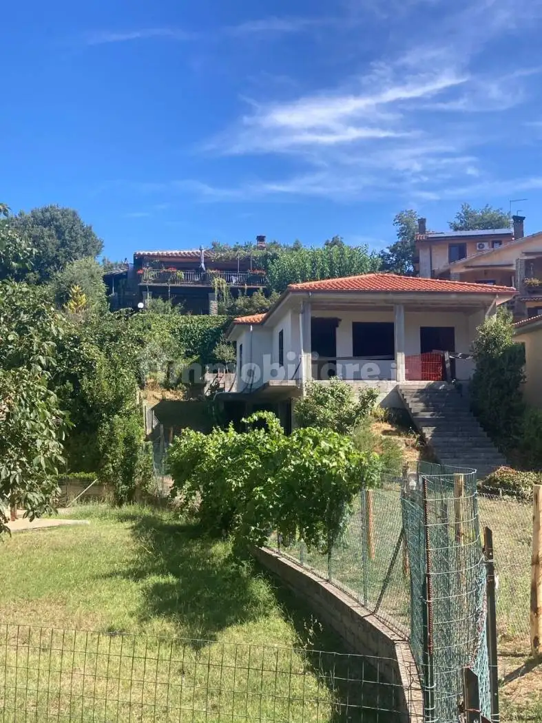 Villa unifamiliare via 25 Aprile 17, Montevirginio, Canale Monterano - foto 3