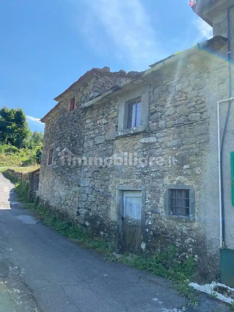 Rustico - Casale in vendita a San Marcello Piteglio