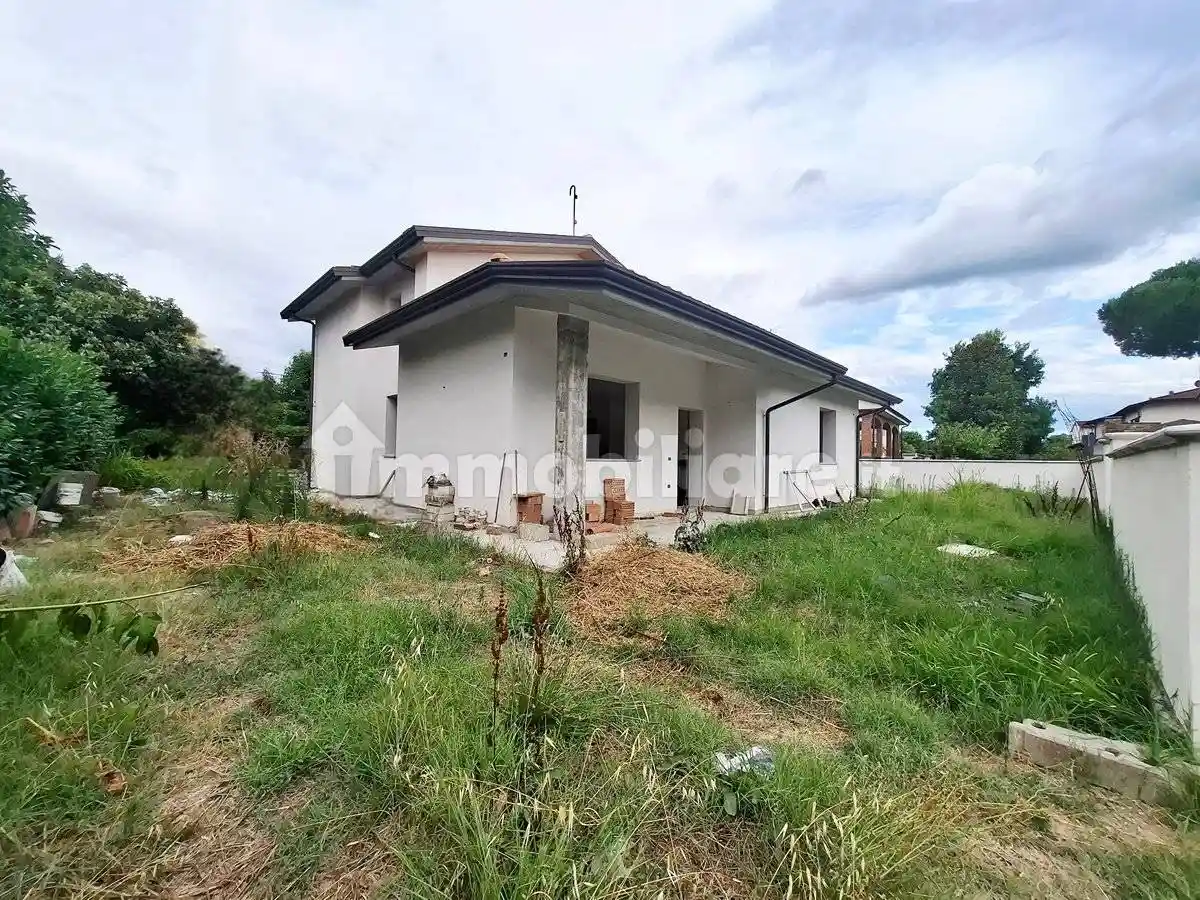 Villa in vendita a Castelfranco di Sotto