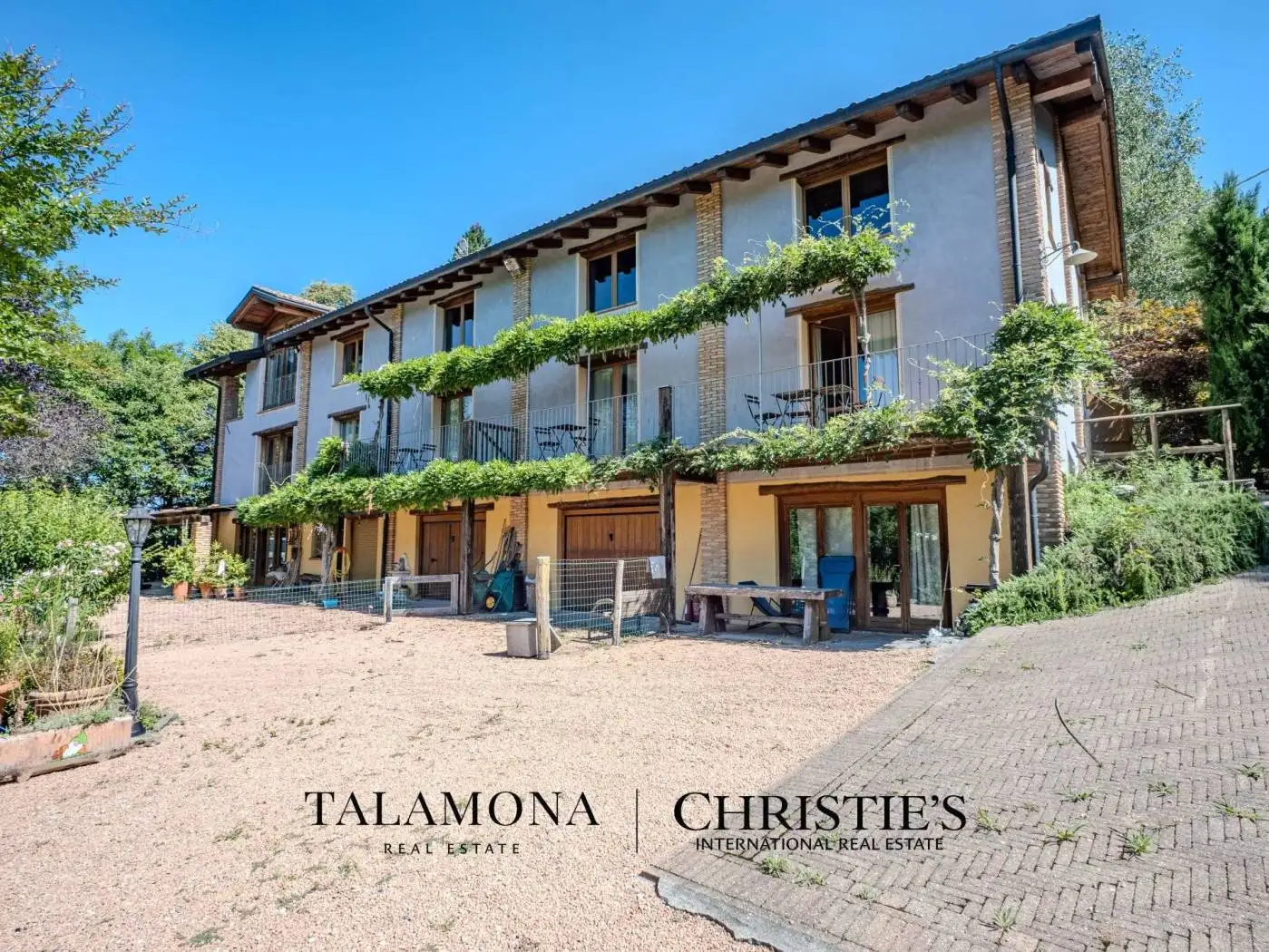 Rustico - Casale in vendita a Montegrino Valtravaglia