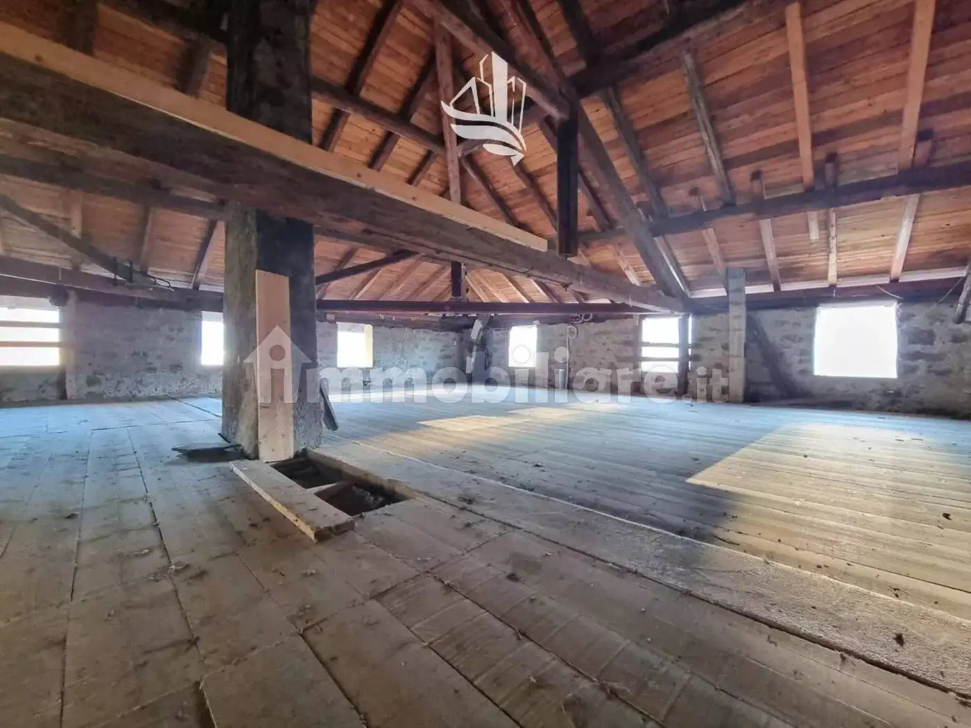 Appartamento in vendita a Vadena