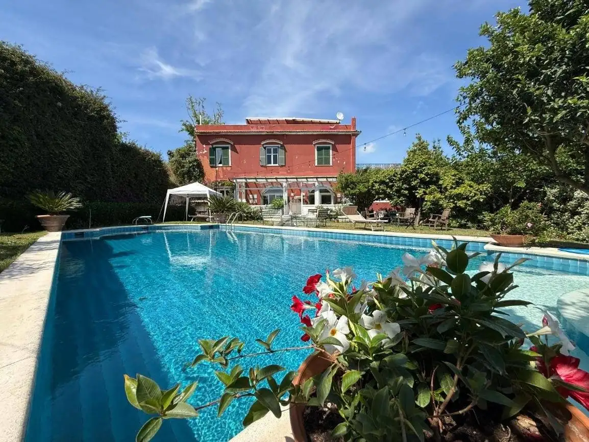 Villa in vendita a Napoli