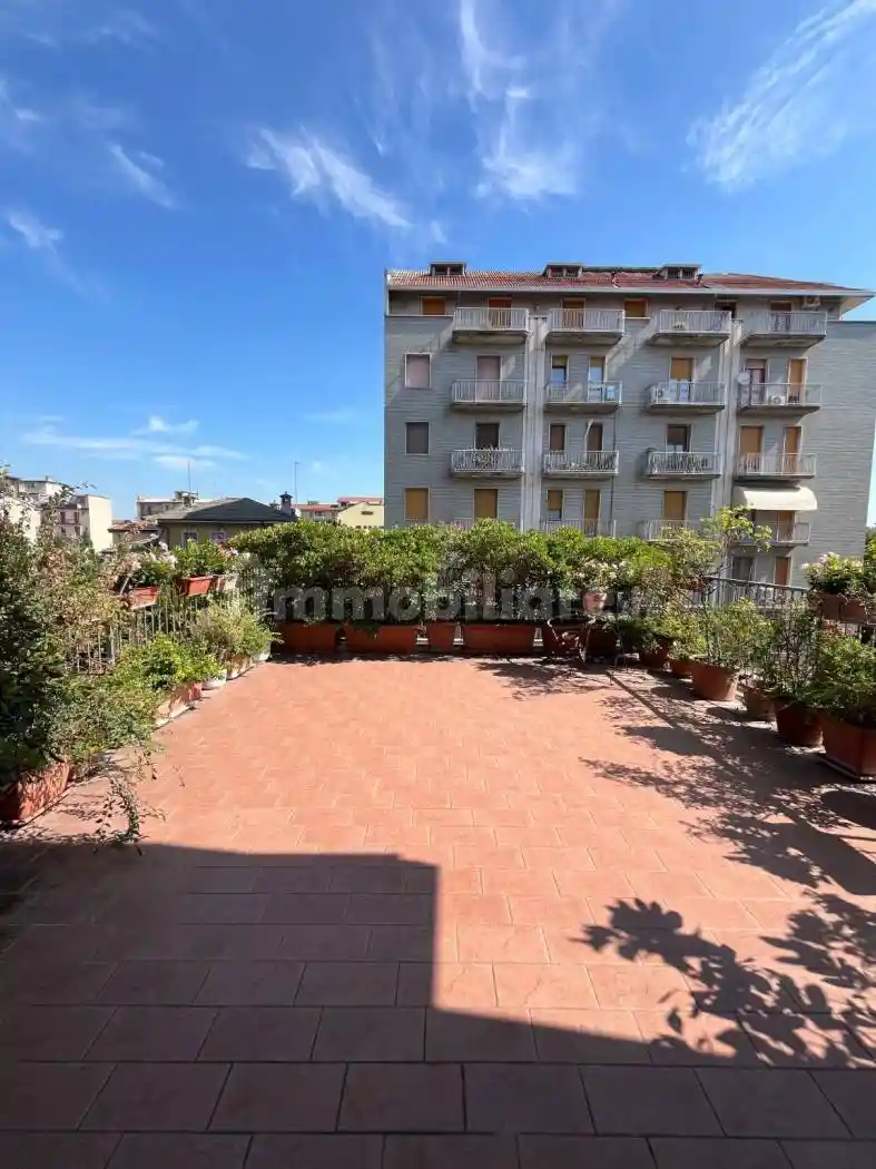 Appartamento in vendita a Voghera