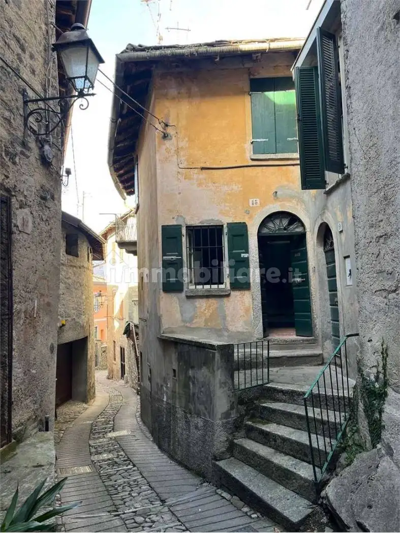 Casa indipendente in vendita a Faggeto Lario