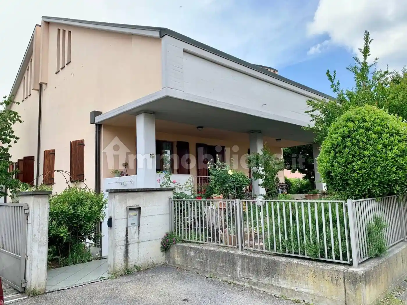 Villa in vendita a Collecchio