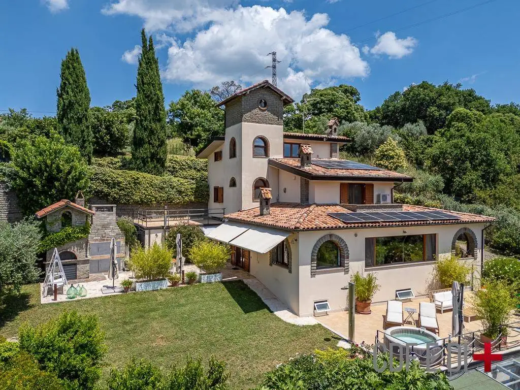 Villa in vendita a Canepina