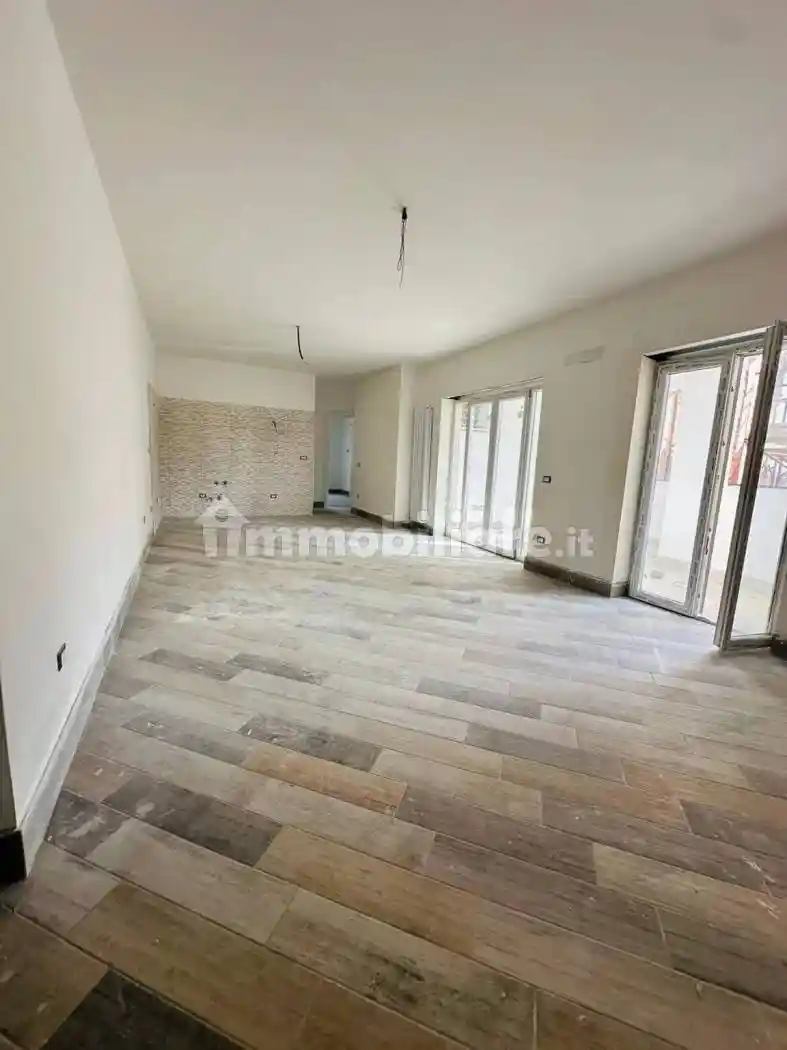 Quadrilocale via Madonna Delle Grazie San C., Madonna delle Grazie, Giugliano in Campania - foto 5