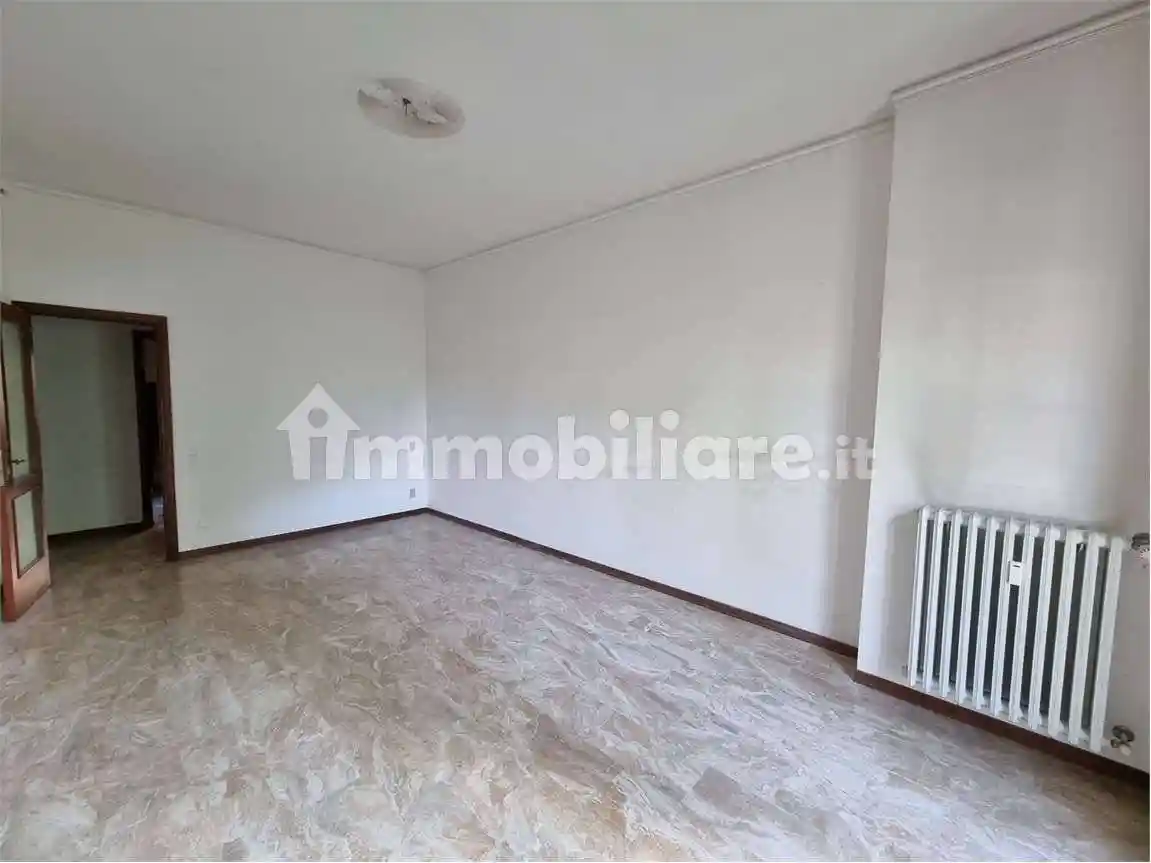 Quadrilocale buono stato, piano terra, Valletta Valsecchi, Mantova - foto 3