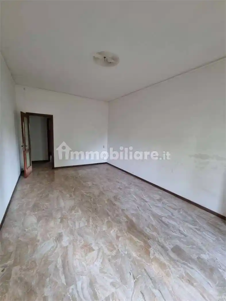 Quadrilocale buono stato, piano terra, Valletta Valsecchi, Mantova - foto 4