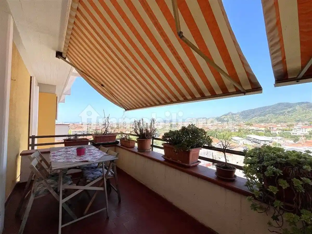 Appartamento in vendita a Massa