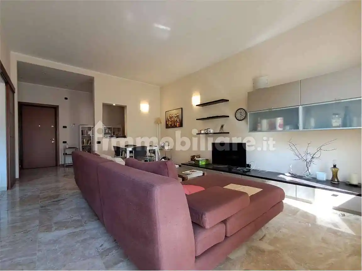 Appartamento in vendita a Piacenza