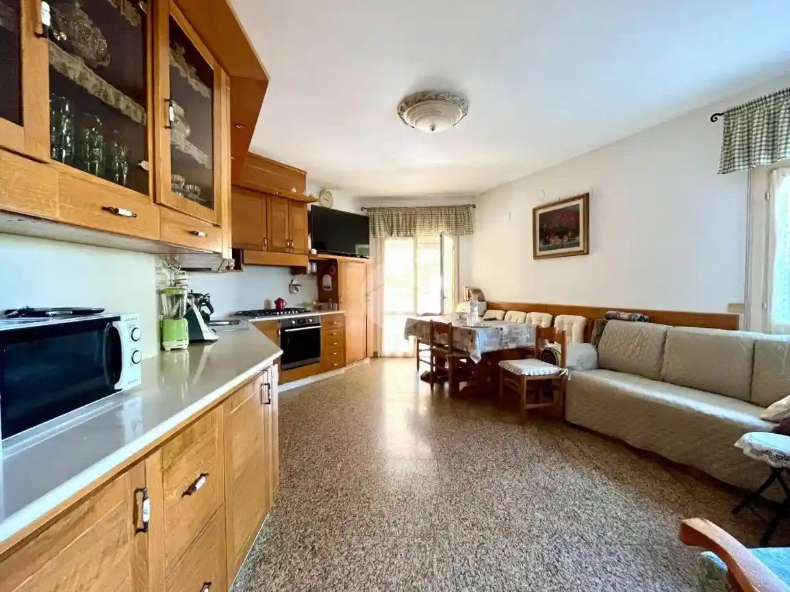 Villa in vendita a Acquaviva Picena