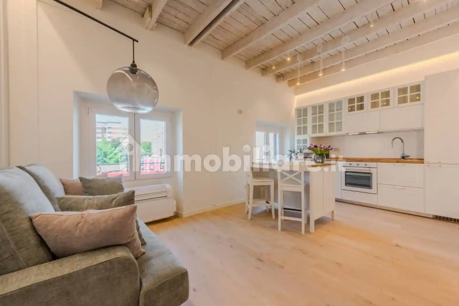 Bilocale via Carlo Farini 80, Farini, Milano - foto 2