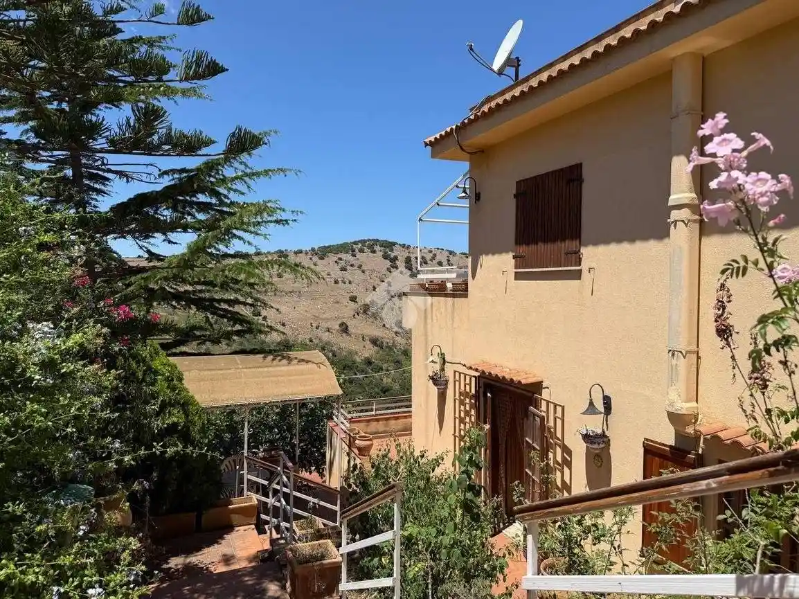 Appartamento in vendita a Cinisi