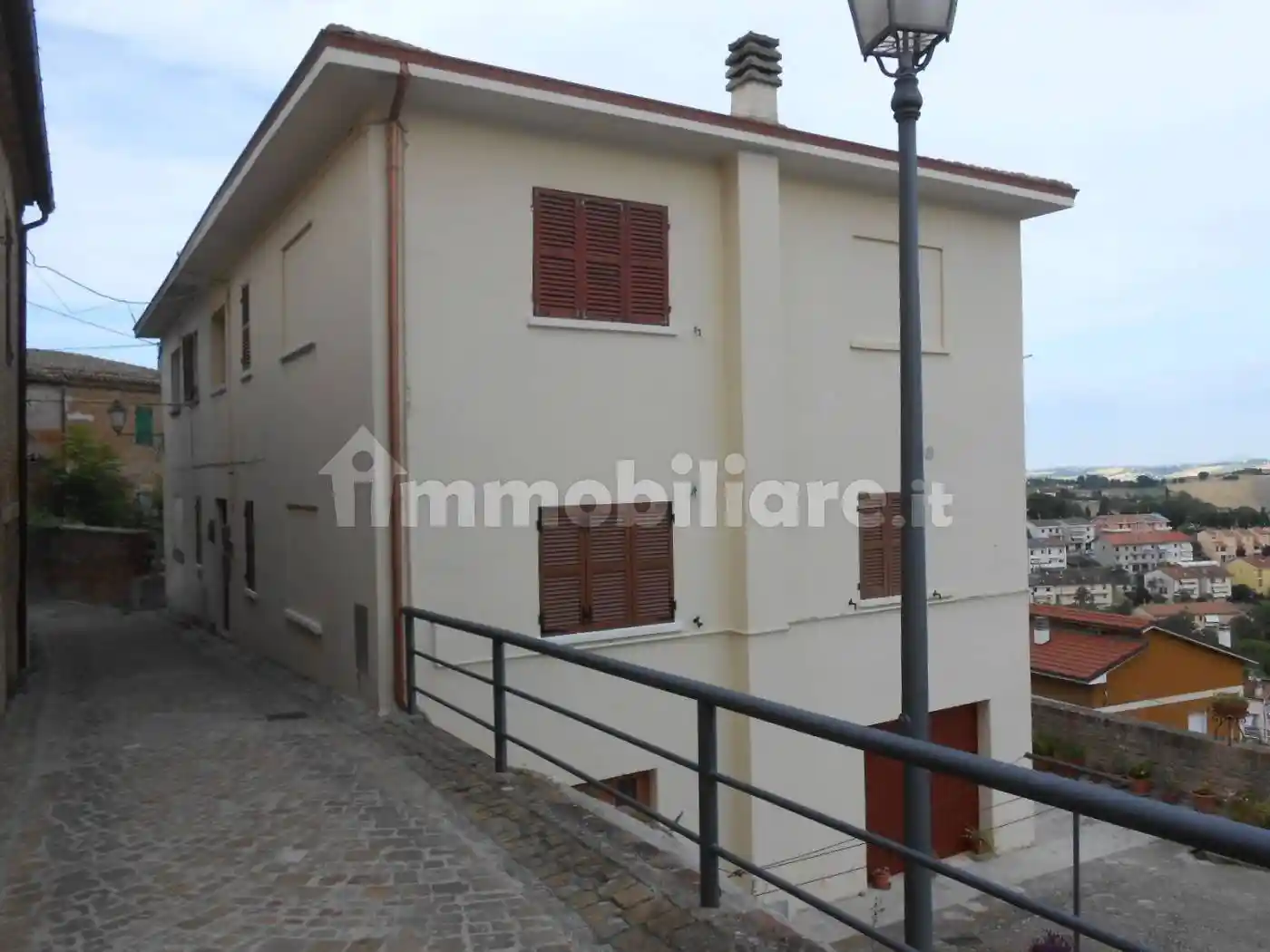 Appartamento in vendita a Terre Roveresche