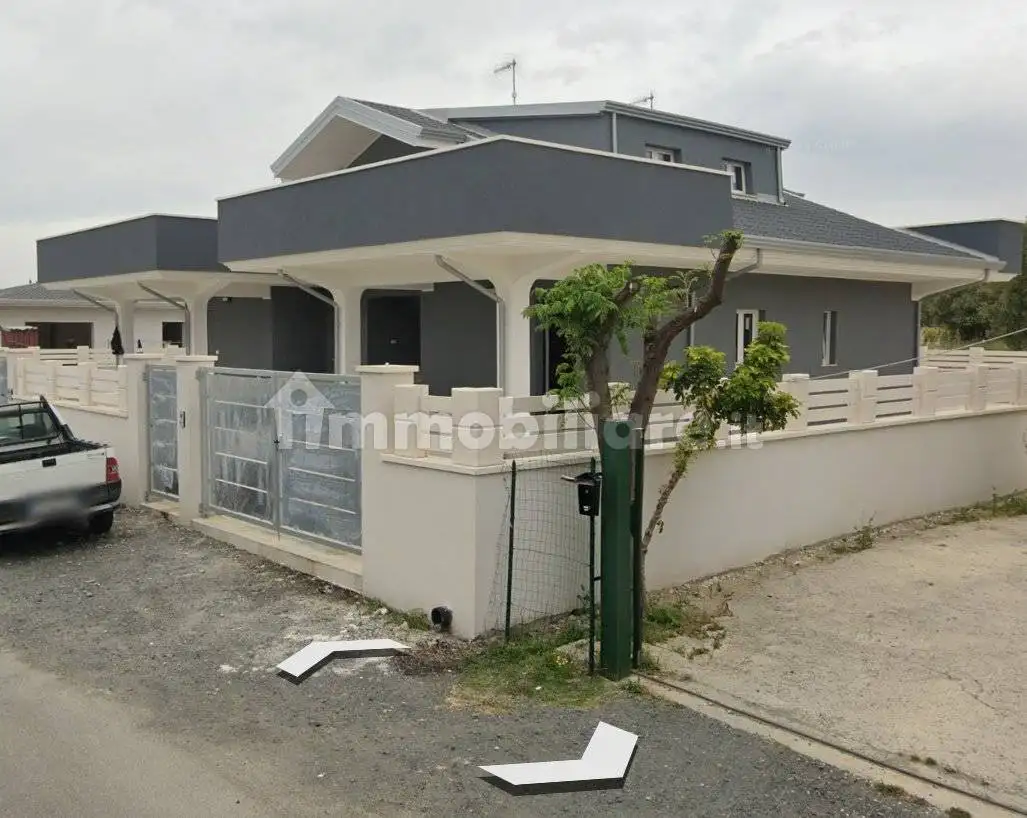 Quadrilocale viale Carrao, Cropani