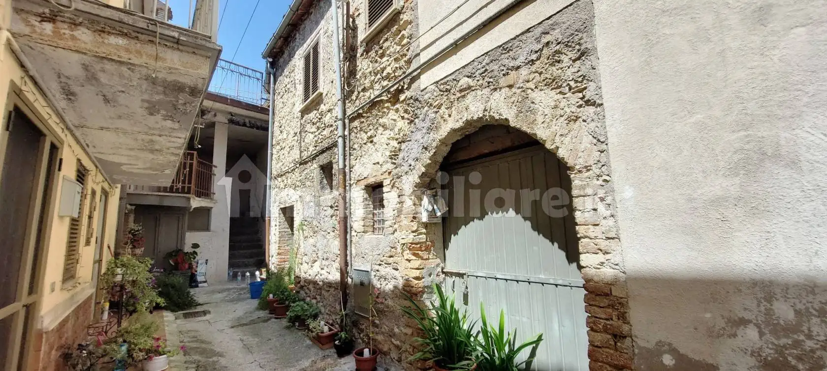 Casa indipendente in vendita a Isola del Gran Sasso d'Italia