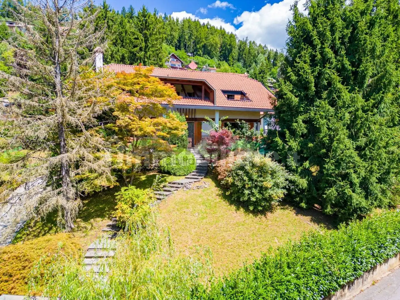 Villa in vendita a Onore