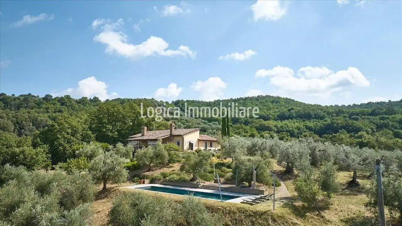 Villa in vendita a Ficulle