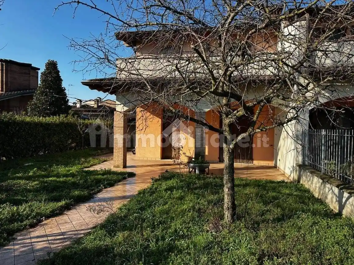 Villetta a schiera - foto 2