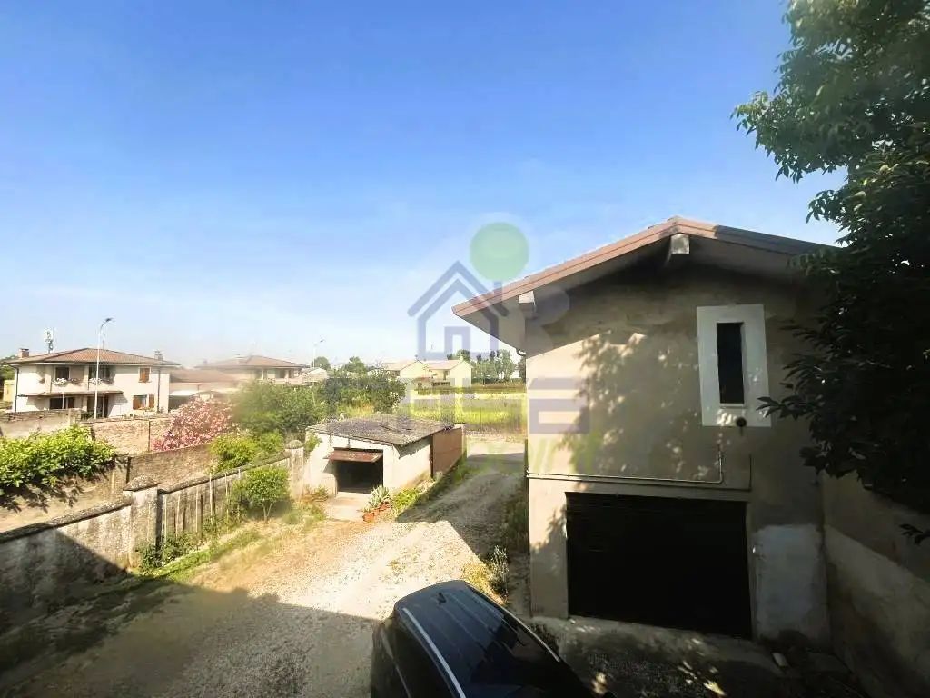 Appartamento in vendita a Redondesco