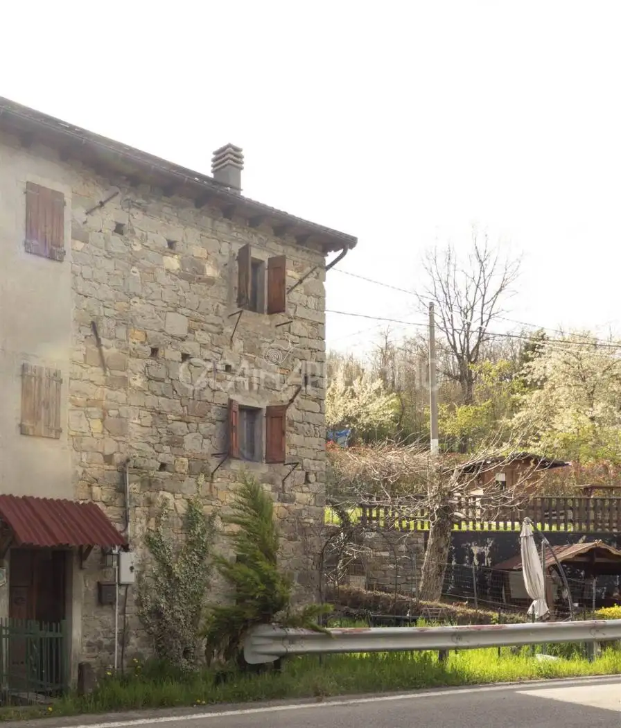 Casa indipendente in vendita a Frassinoro