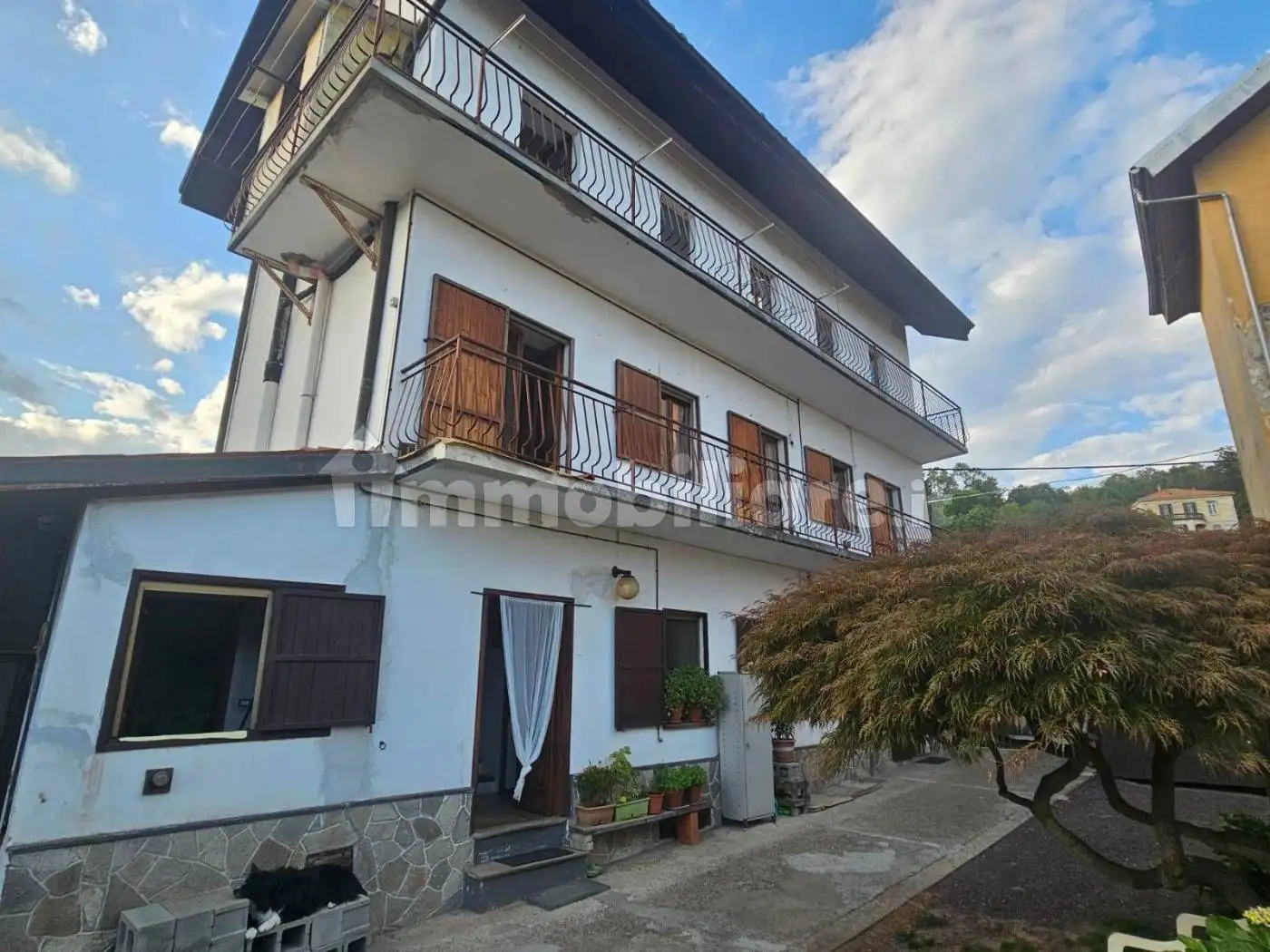 Casa indipendente in vendita a Biella