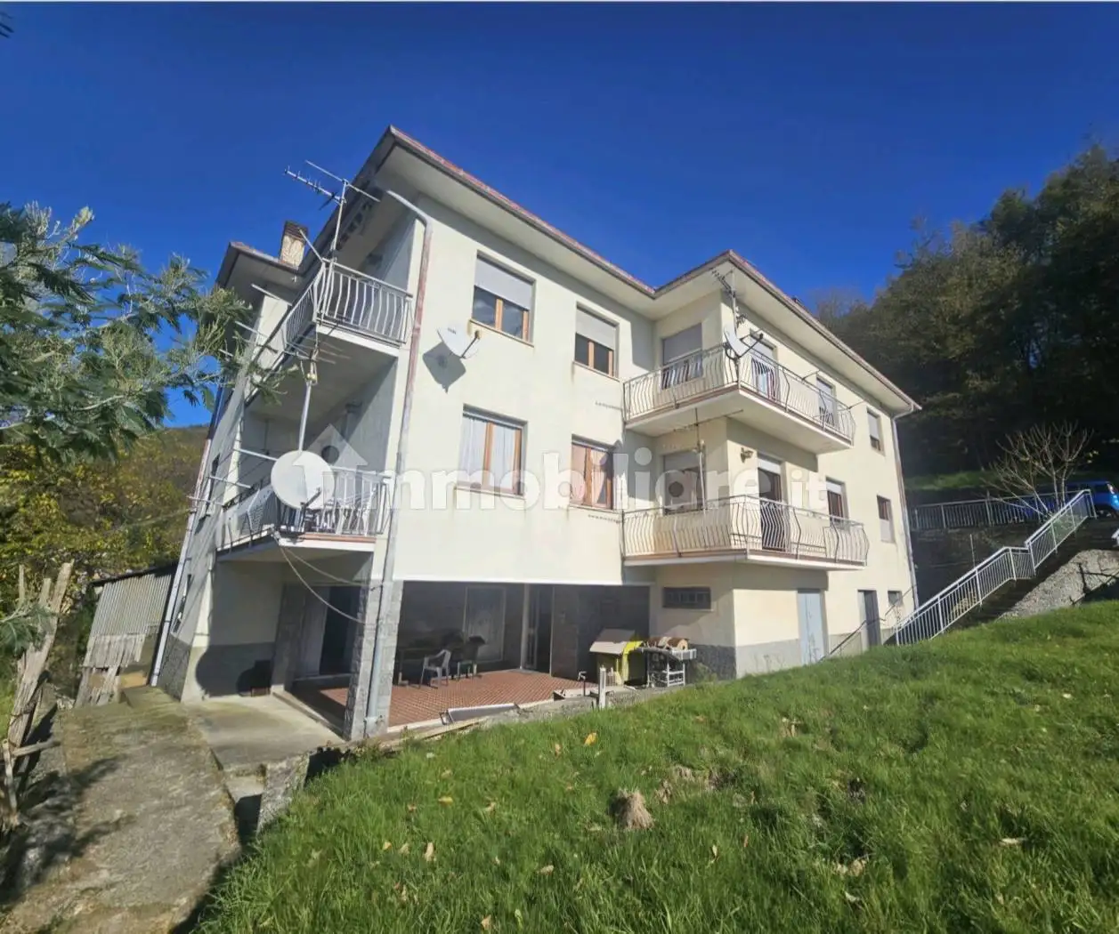Appartamento in vendita a Neirone
