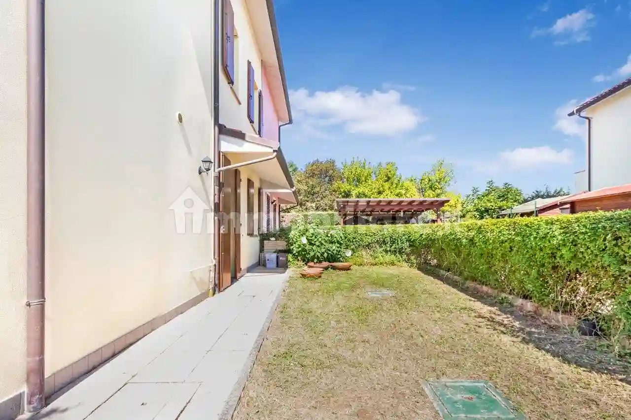 Villetta a schiera - foto 2