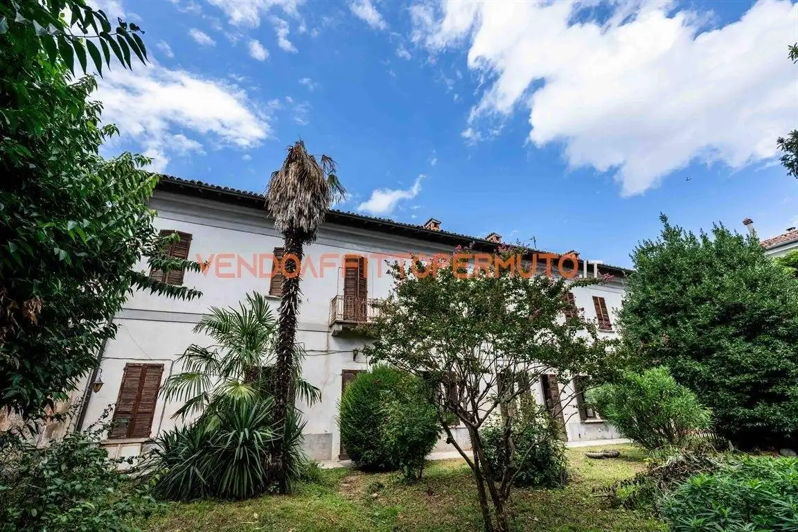 Palazzo - Edificio in vendita a Antegnate