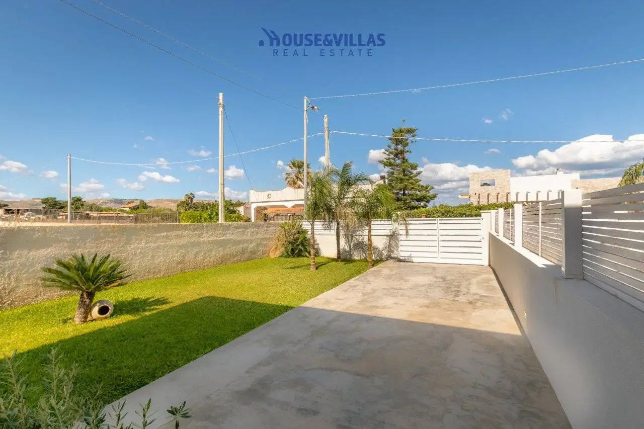 Villa unifamiliare via Elsa Morante, Centro, Avola - foto 4