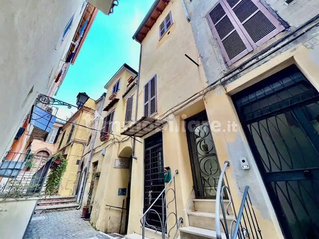 Appartamento in vendita a Zagarolo