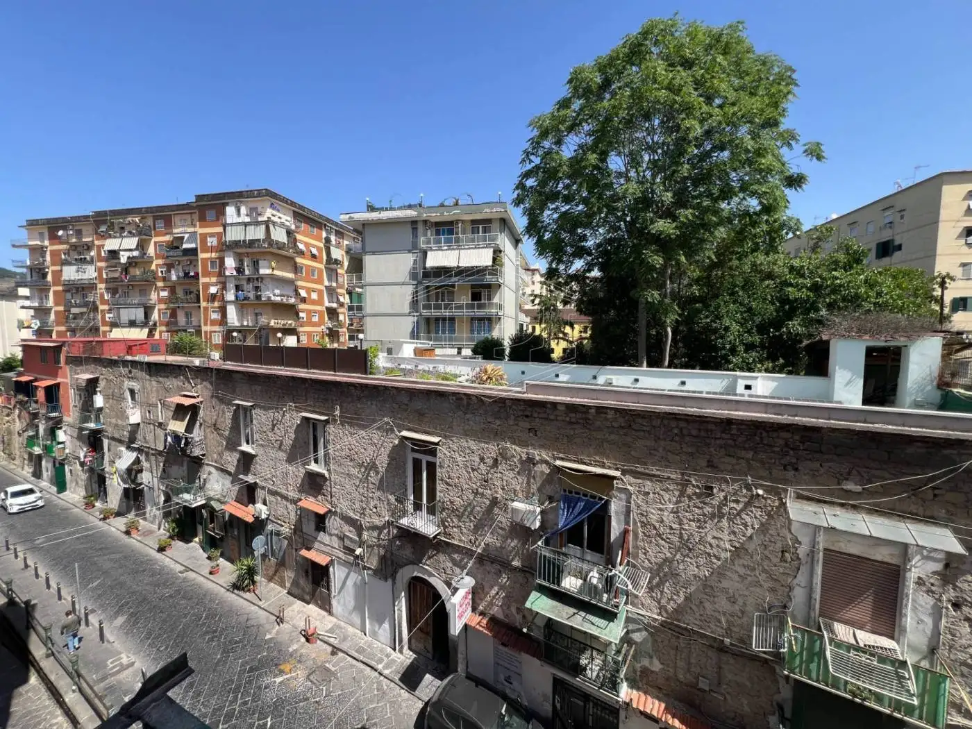 Palazzo - Edificio in vendita a Napoli