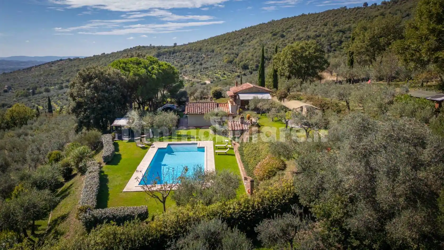 Rustico - Casale in vendita a Cortona