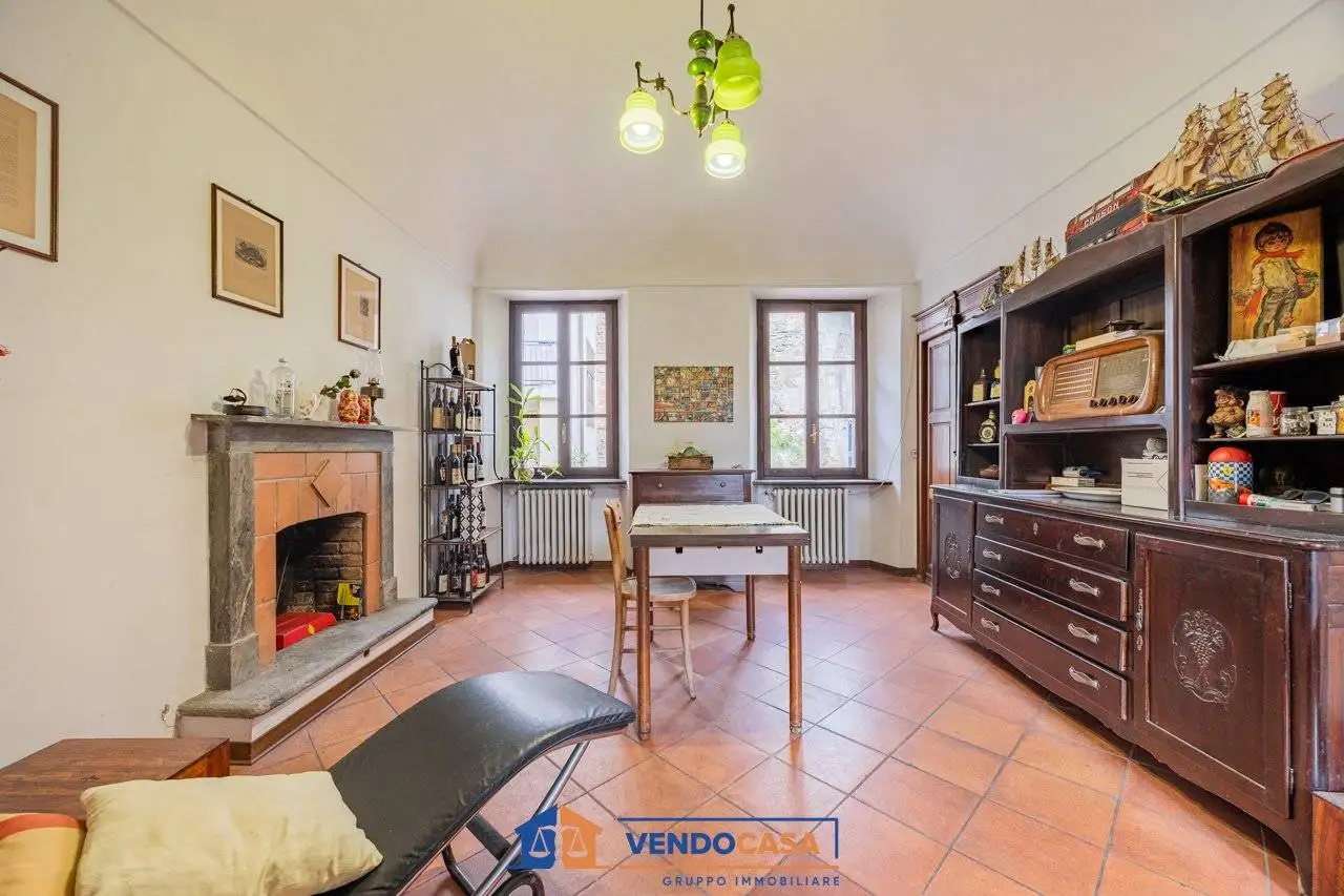 Trilocale piazza Carlo Alberto 22, Dogliani - foto 5