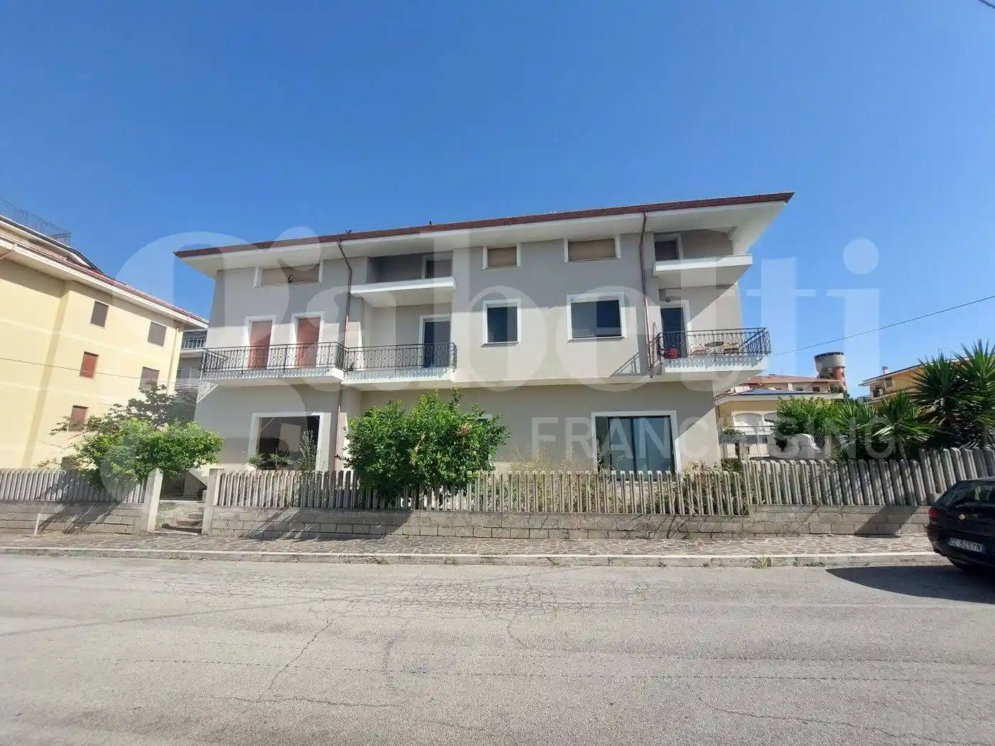 Casa indipendente in vendita a Controguerra