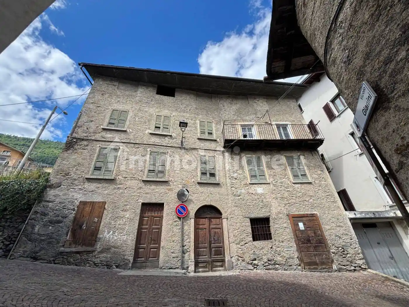 Palazzo - Edificio in vendita a Montagna in Valtellina