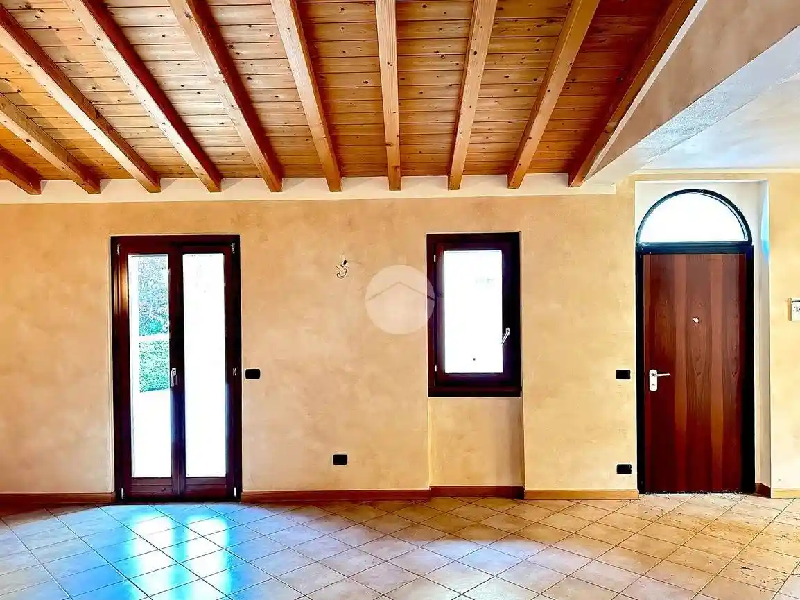 Villetta a schiera in vendita a Dello