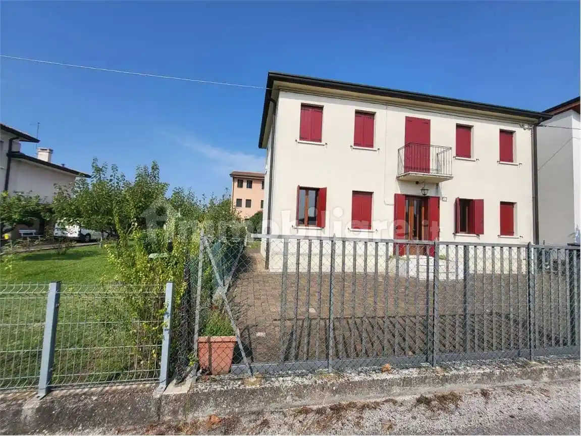 Terratetto unifamiliare via Marco Polo, Centro, Caerano di San Marco - foto 2