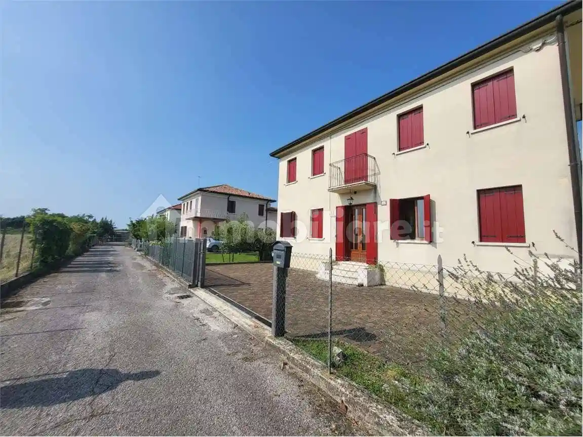 Terratetto unifamiliare via Marco Polo, Centro, Caerano di San Marco - foto 3