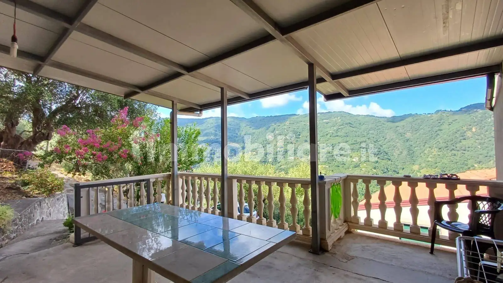 Appartamento in vendita a Sant'Angelo di Brolo